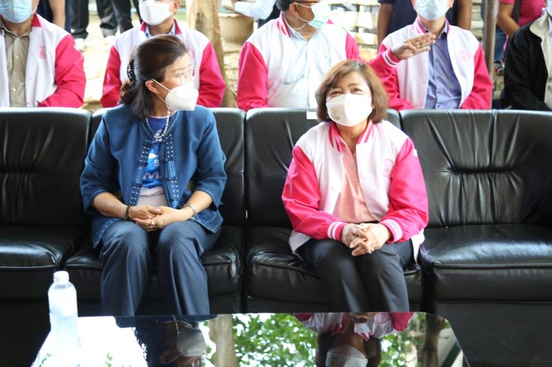 ปลัดพม.พร้อมด้วยค�