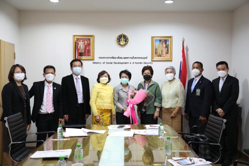 ปลัดพม.ให้การต้อน�