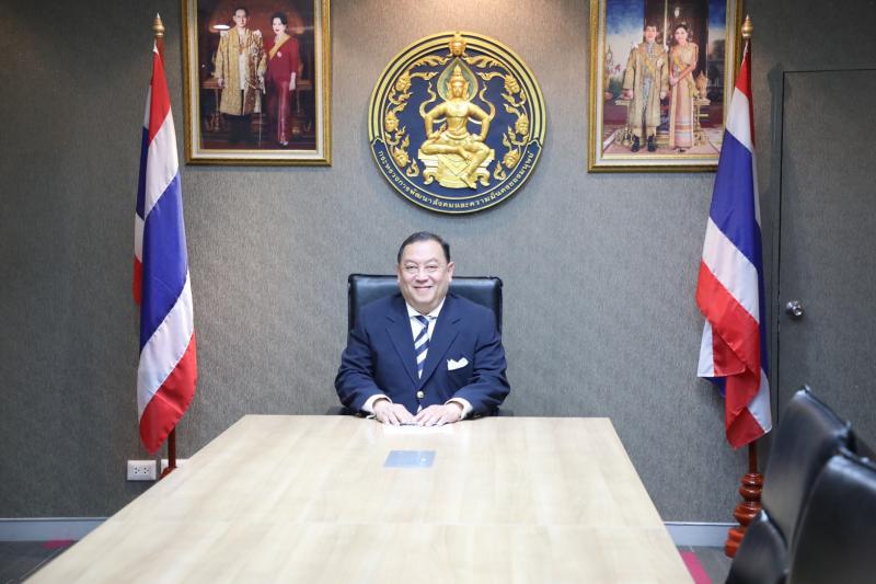 รมว.พม.บันทึกวีดิท