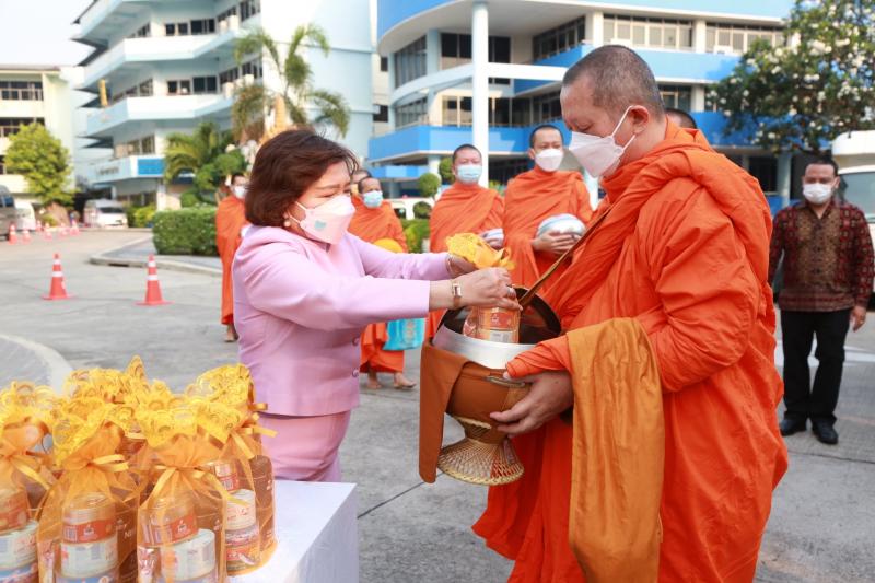 ปลัดพม.พร้อมคณะผู�