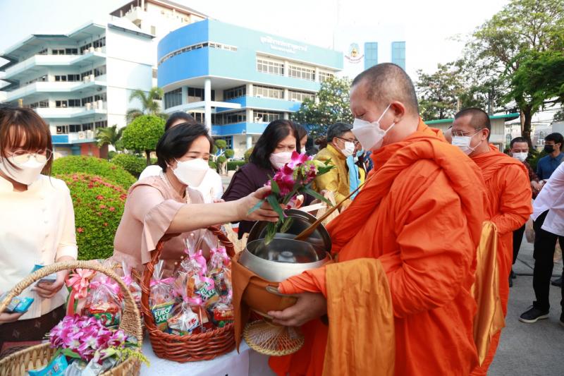 ปลัดพม.พร้อมคณะผู�
