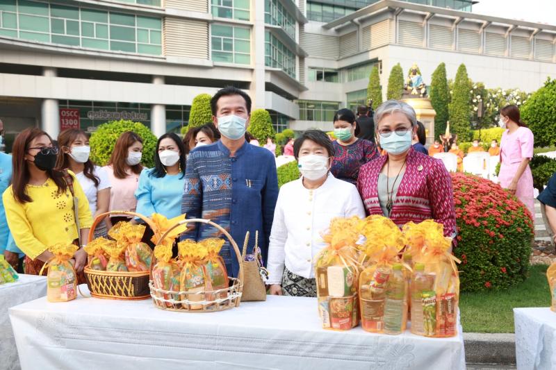 ปลัดพม.พร้อมคณะผู�