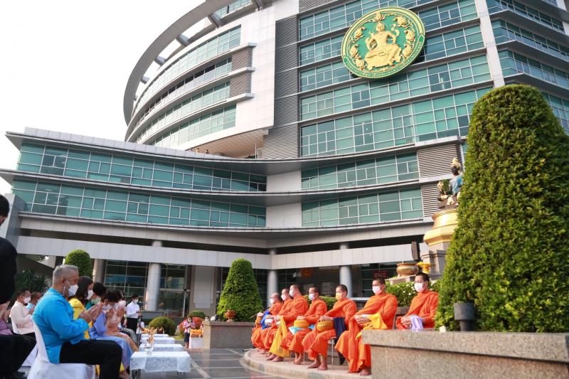 ปลัดพม.พร้อมคณะผู�