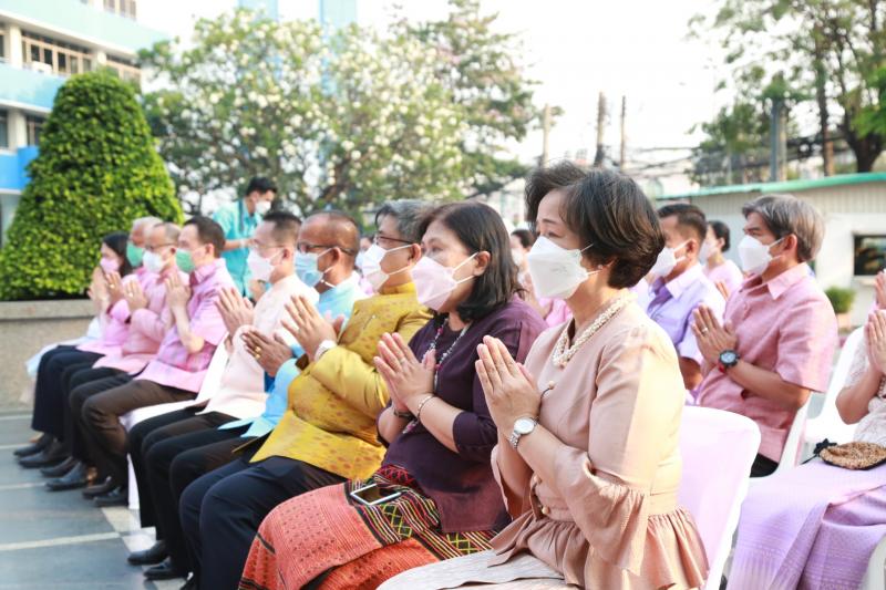 ปลัดพม.พร้อมคณะผู�