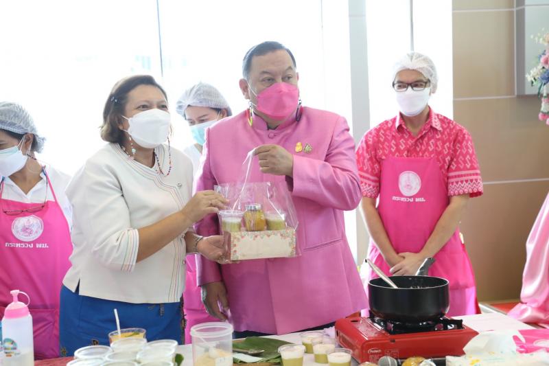รมว.พม.ประธานในพิธ