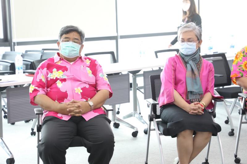 รองปลัดพม.พร้อมด้�