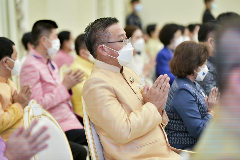 นายกรัฐมนตรี เป็น�