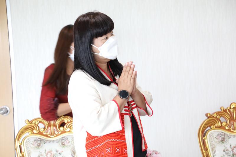 ปลัดพม. ให้ผู้บริห