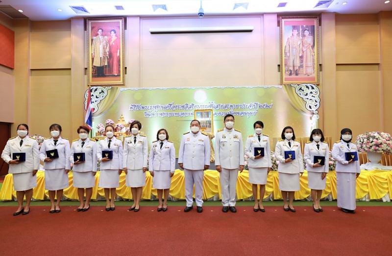 รมว.พม. เป็นประธาน�