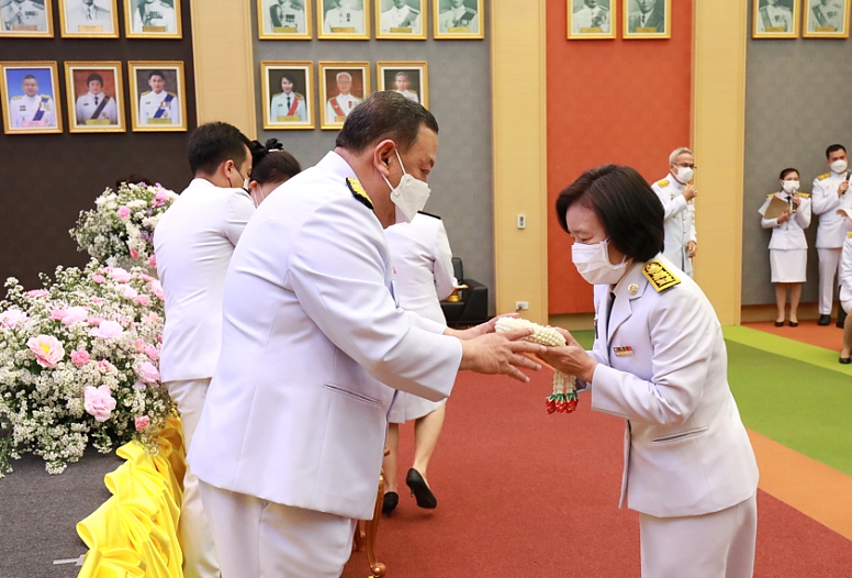 ปลัดพม.นำคณะผู้บร�