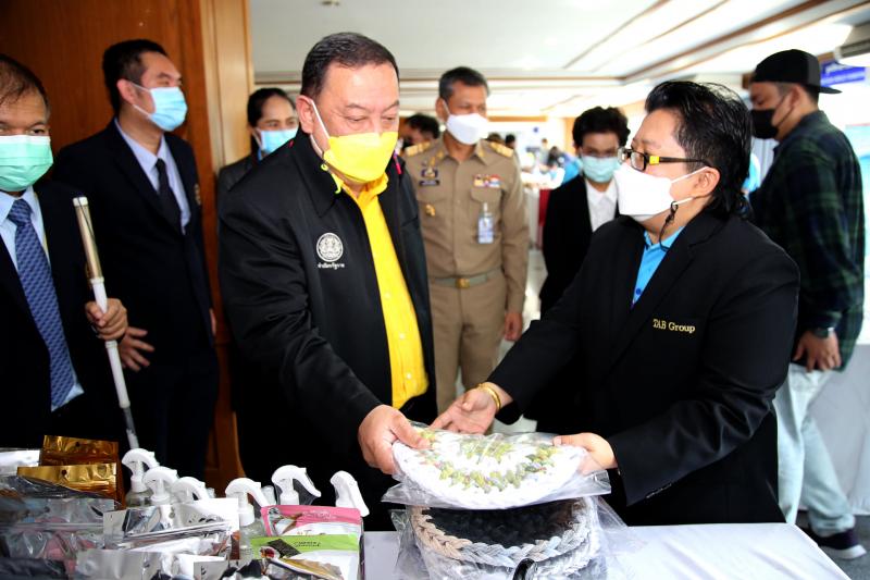 รมว.พม.เป็นประธานเ