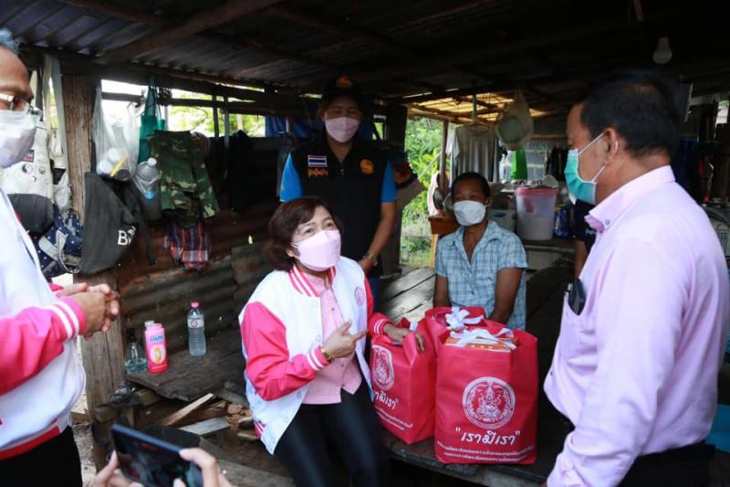 ปลัดพม.ลงพื้นที่จ�