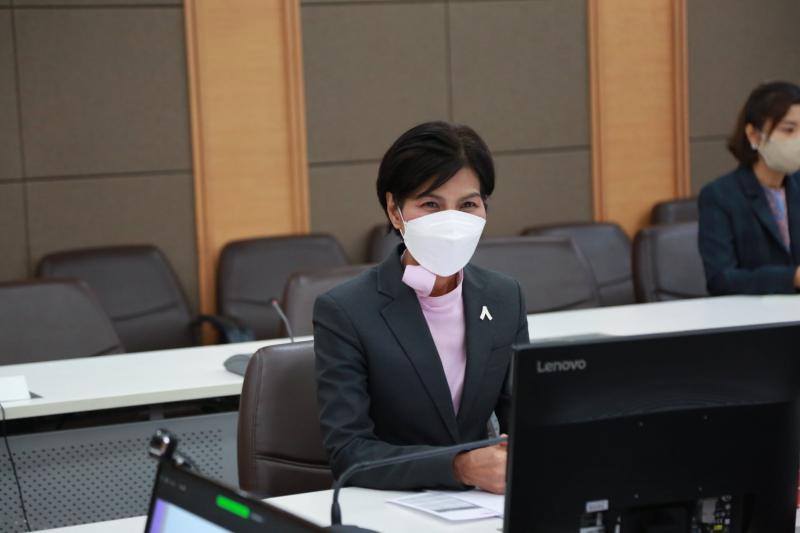 ปลัดพม.เป็นประธาน�