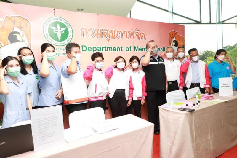 รมว.พม. ลงพื้นที่จ�
