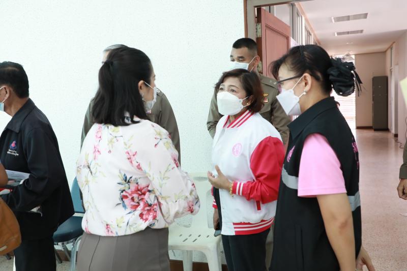 รมว.พม.เป็นประธานเ