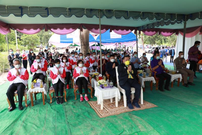 รมว.พม.พร้อมด้วยคณ