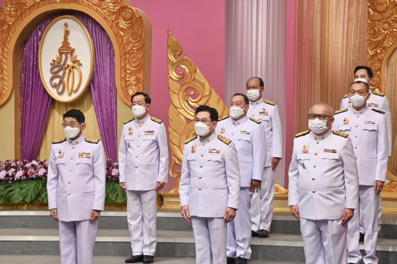 ครม.ร่วมลงนามถวาย�