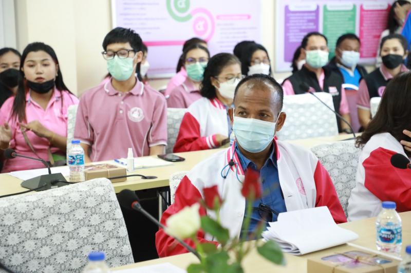 รมว.พม. และคณะผู้บ�