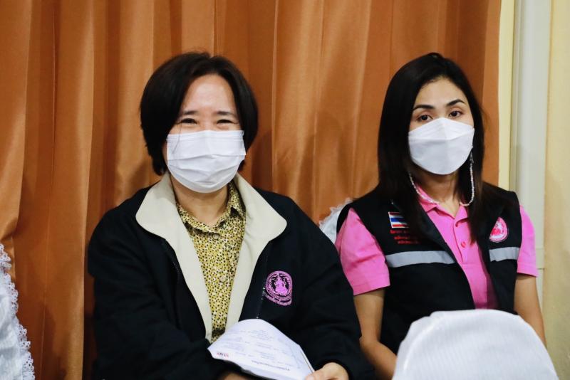 รมว.พม.พร้อมด้วยคณ