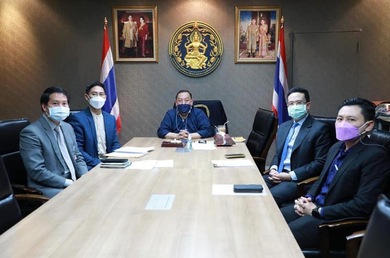รมว.พม.ให้สัมภาษณ์