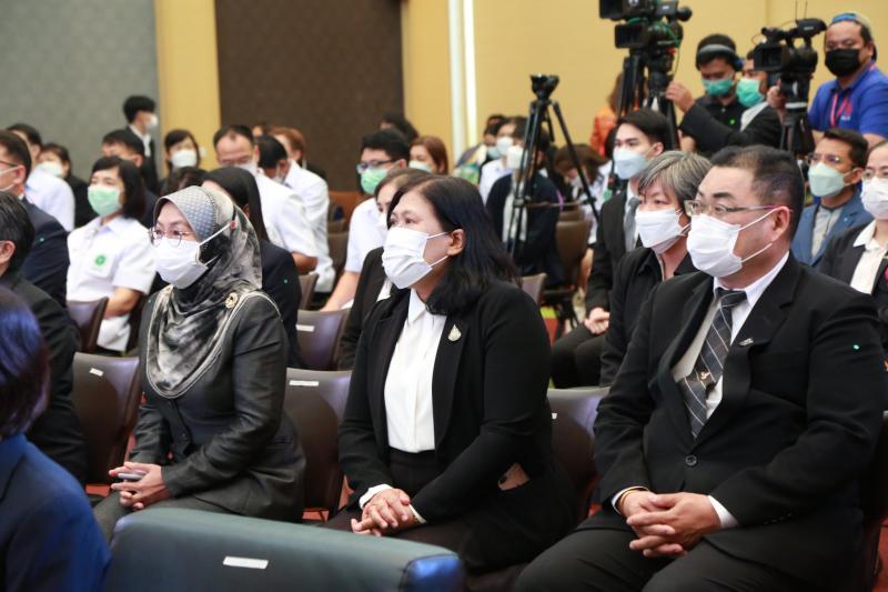 รมว.พม.เป็นประธานแ
