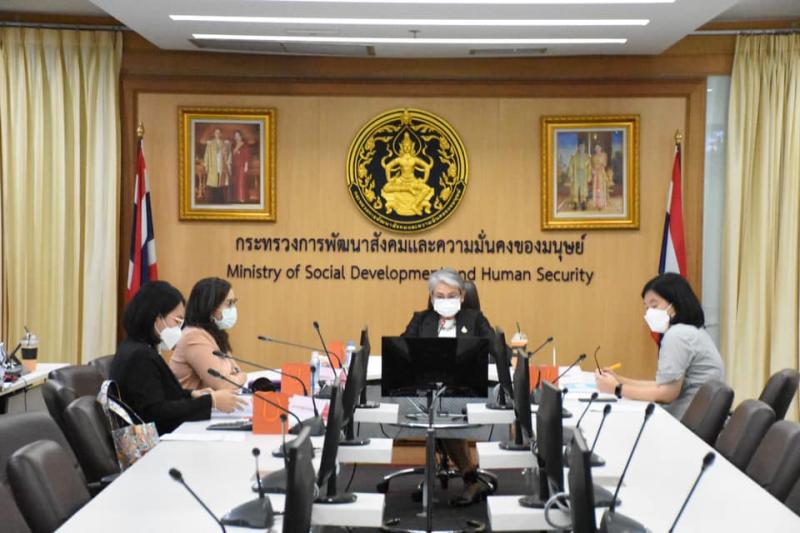 รองปลัดพม.เป็นประ�