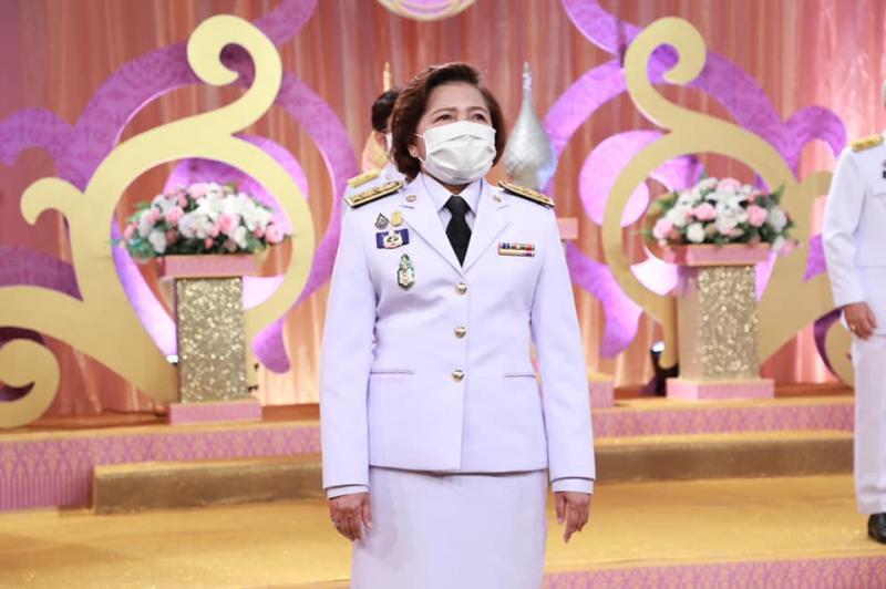 รมว.พม.พร้อมด้วยคณ