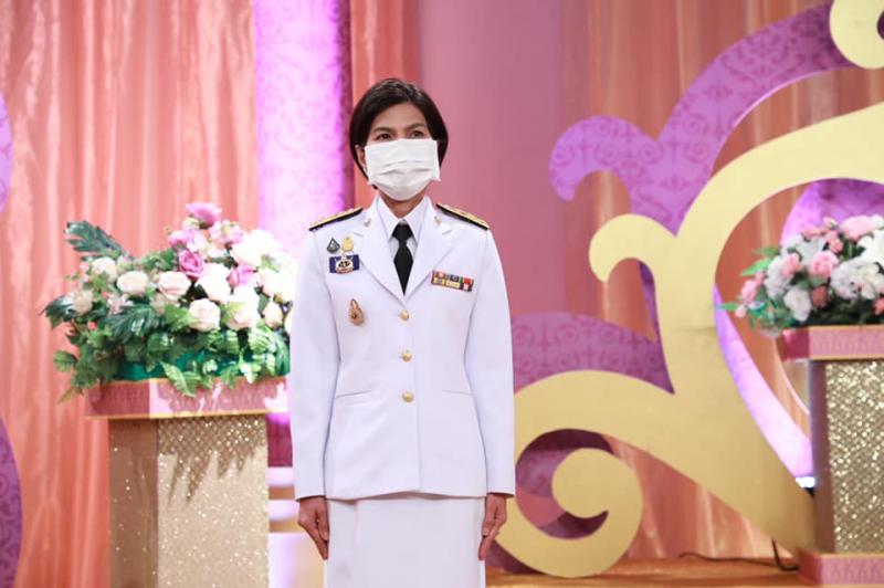 รมว.พม.พร้อมด้วยคณ