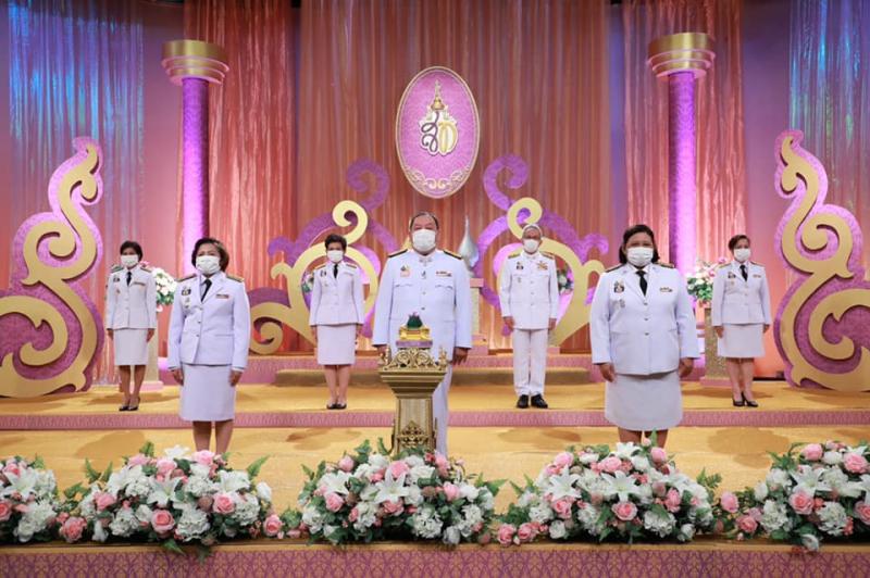 รมว.พม.พร้อมด้วยคณ