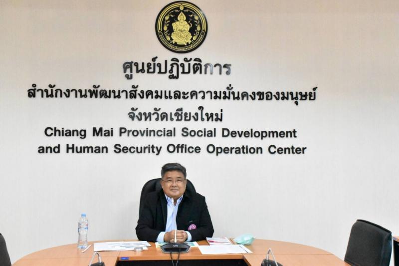 ผต.พม. บรรยายในหัว�