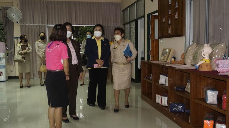 ผต.พม.ตรวจเยี่ยมหน