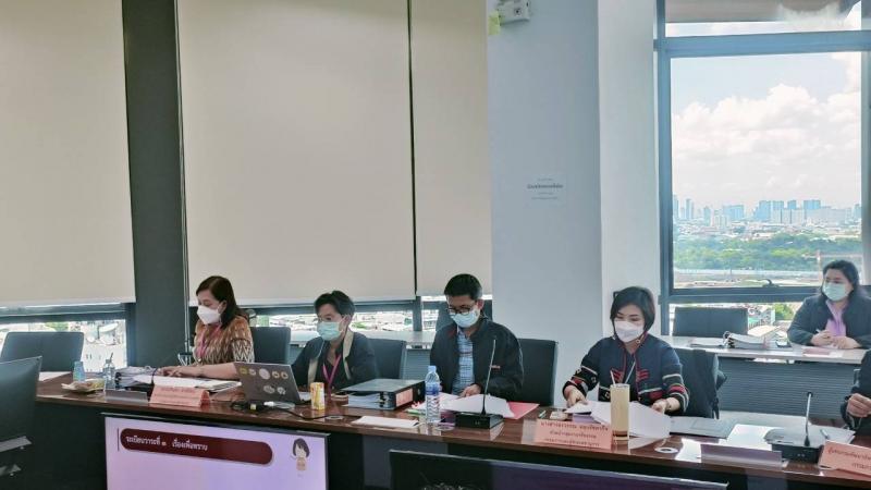 รองปลัดพม.ป็นประธ�