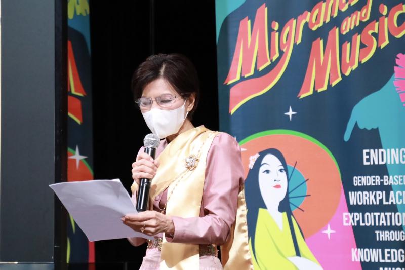 รองปลัดพม.พร้อมด้�