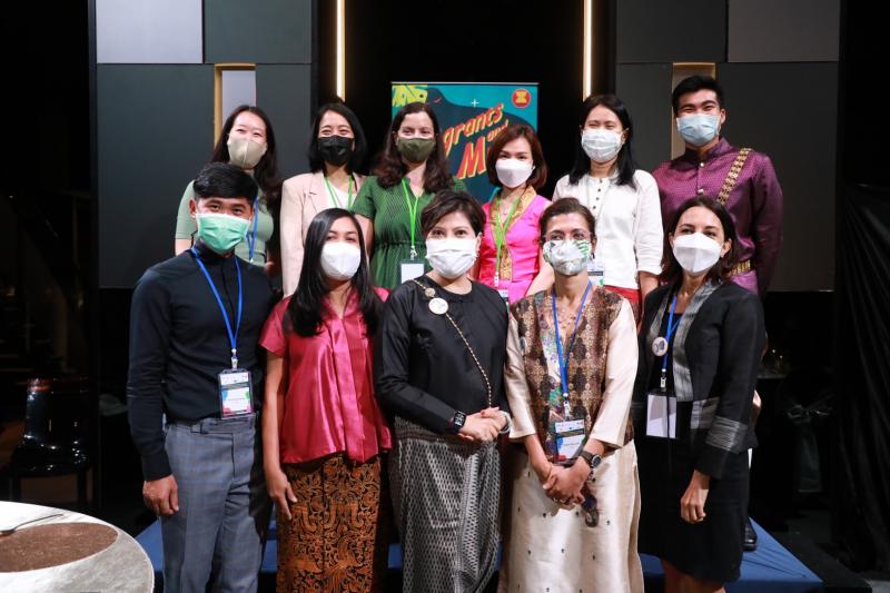 รองปลัดพม.พร้อมด้�