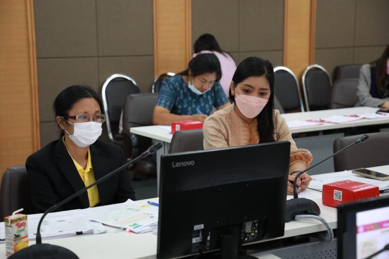 รองปลัดพม.เป็นประ�