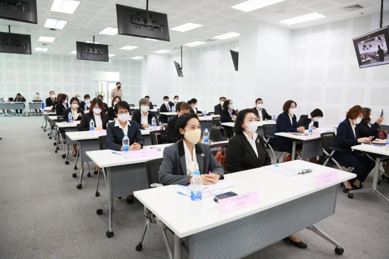 รองปลัดพม.บรรยายพ�