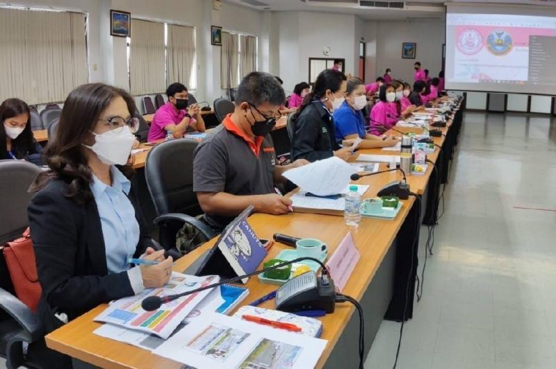 ผต.พม. ลงพื้นที่ตร�