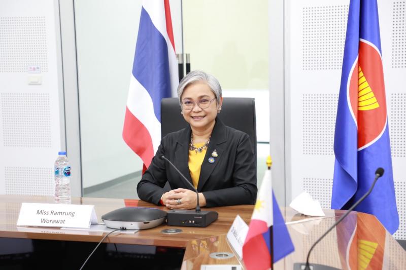 รองปลัดพม.เป็นประ�