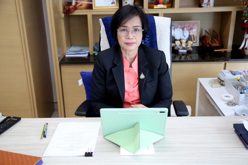 ผต.พม. เข้าประชุมค�