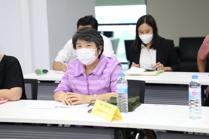ปลัดพม..เป็นประธาน