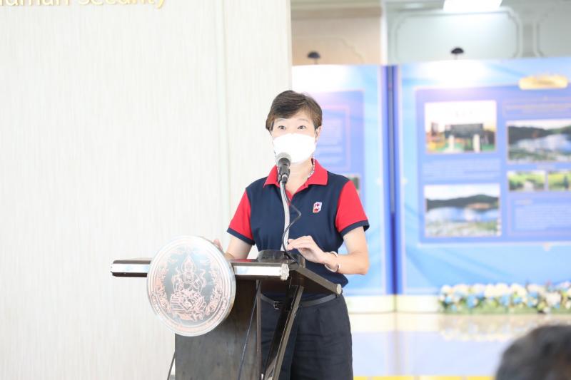 รองปลัดพม.รับมอบย�