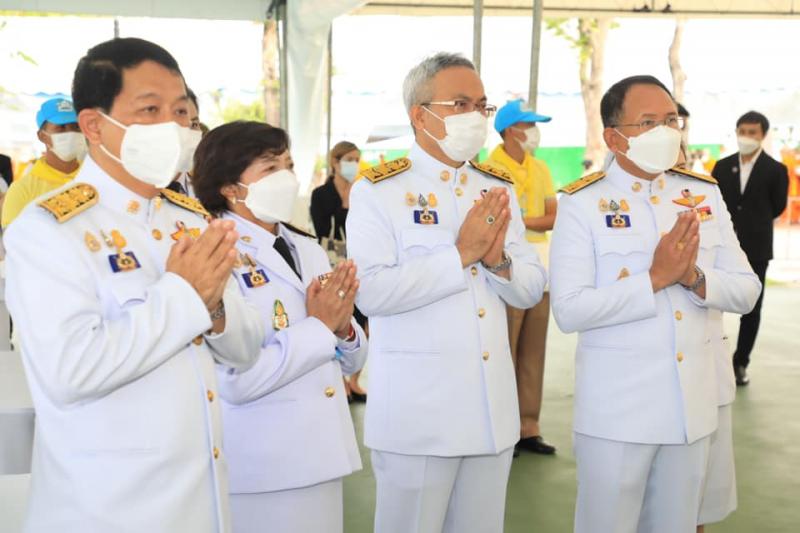 นายกรัฐมนตรี เป็น�