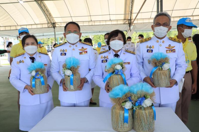 นายกรัฐมนตรี เป็น�