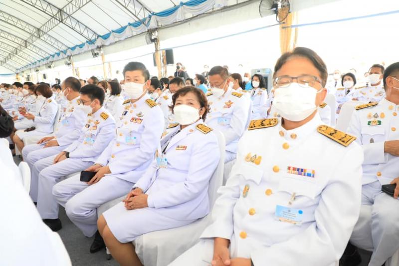 นายกรัฐมนตรีและภ�