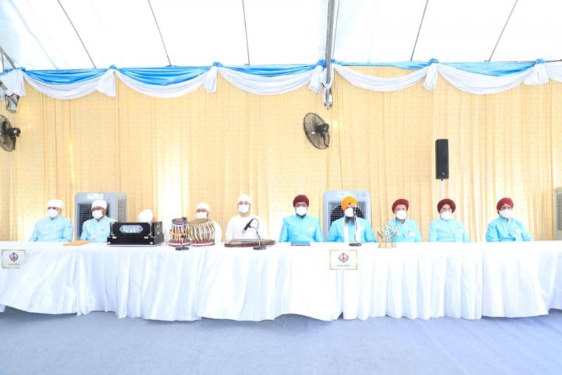 นายกรัฐมนตรีและภ�