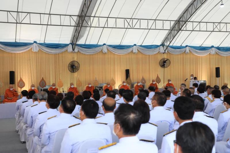 นายกรัฐมนตรีและภ�