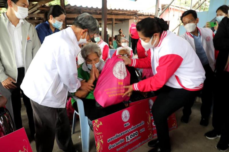 ประธานรัฐสภาพร้อ�