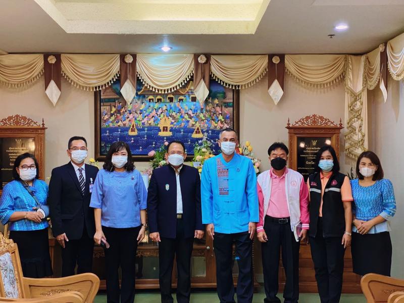 ผต.พม.และคณะ พร้อม�