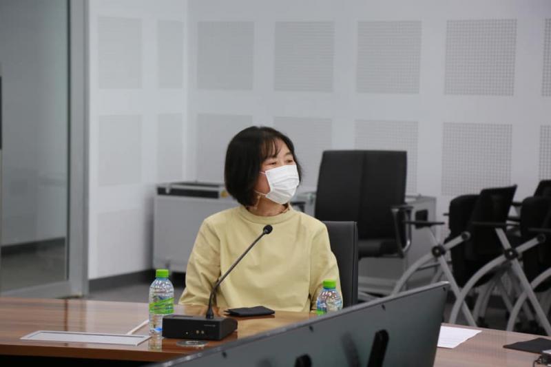 รองปลัดพม.หารือร่�