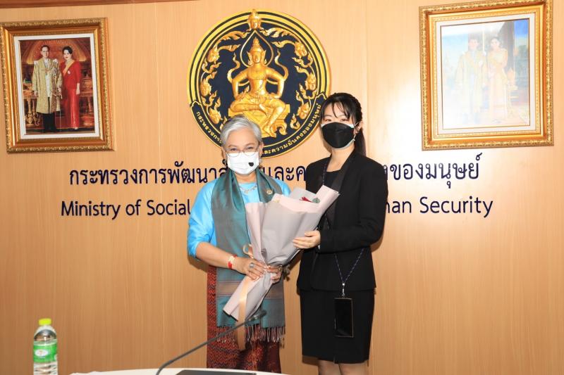 รองปลัดพม.เป็นประ�